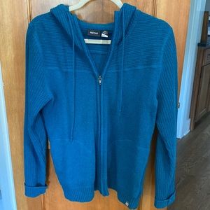 Hooded wool marmot sweater